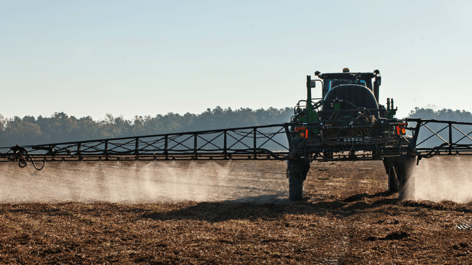Effective Weed Control Programs Include Adjuvants