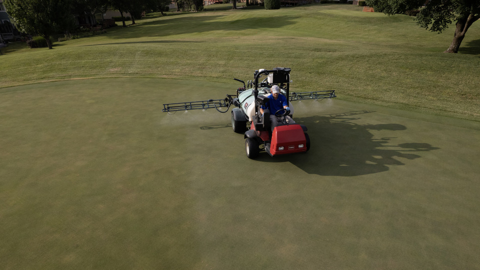 Helena Expands Turfgrass Protection with Tycoon Pro and Retaliate